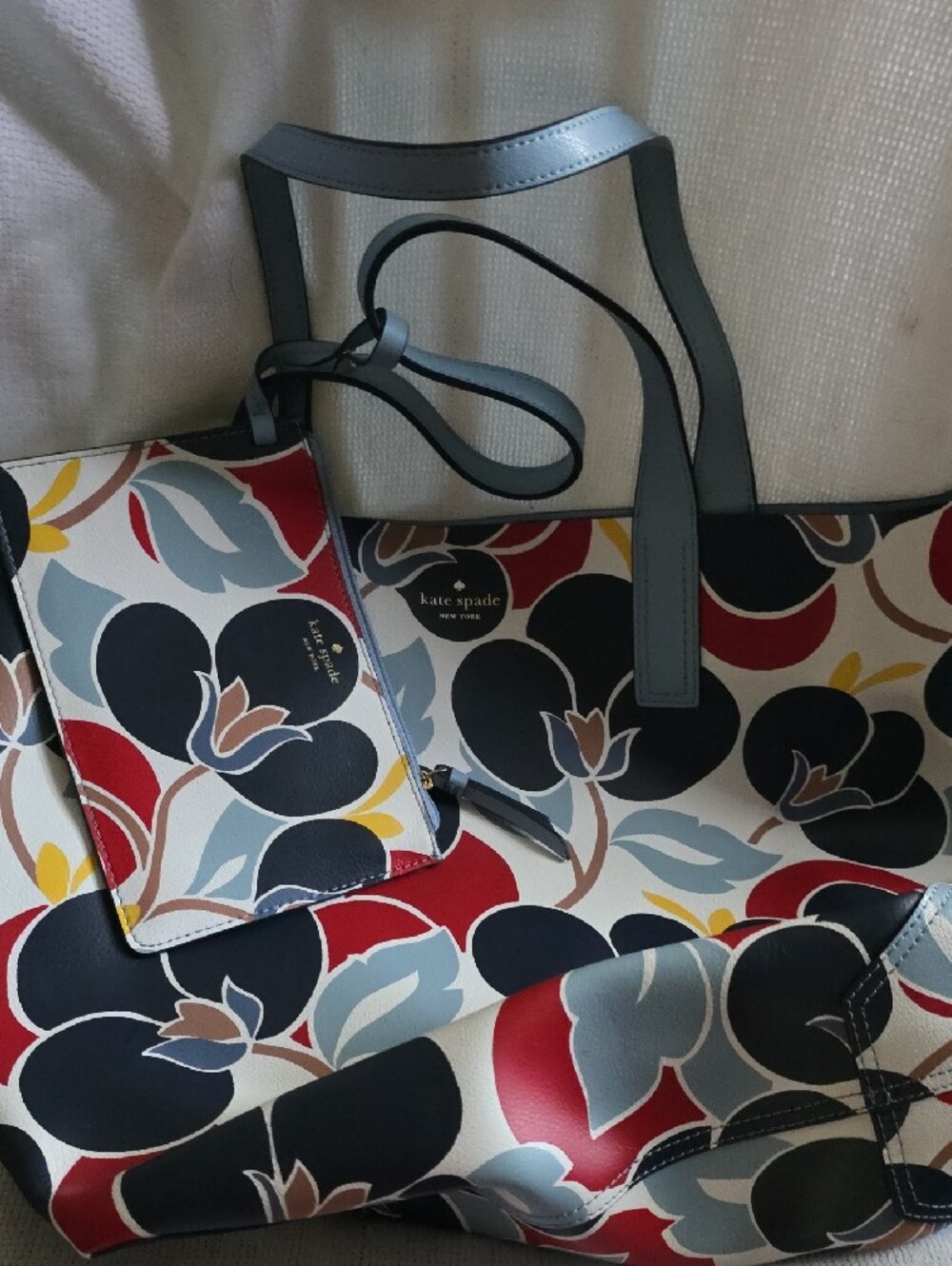 kate spade 2 Piece Floral Tote in Black, Red, Blue and Yellow NWT - Picture 10 of 11